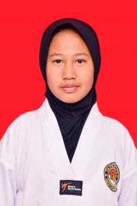 JUARA 2 CADET PEMULA U.44 PUTRI Piranti Esa Damila